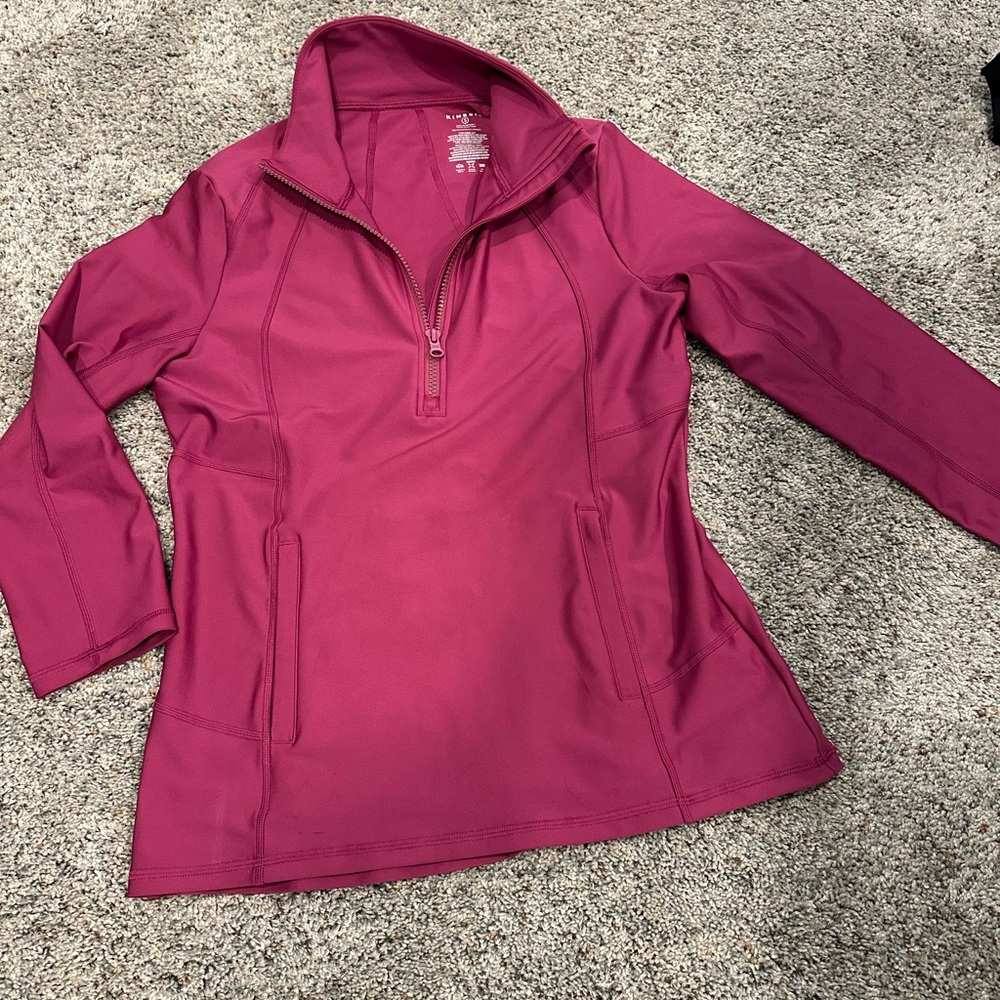 Kinesis 3/4 length sleeve pullover.  Size small. Mauve